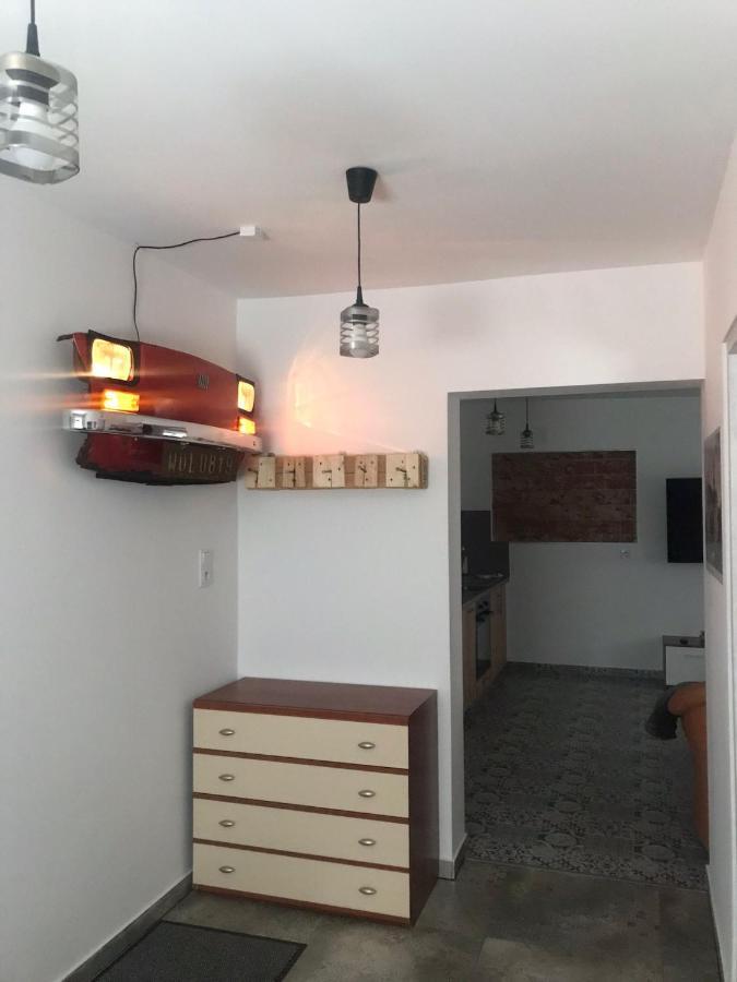 Blisko Teatru 2 Apartman Wałbrzych Kültér fotó
